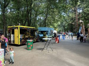 Момчето от Юнан, видяно във вирусно видео, е невредимо