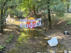 Водата подхранва Синдзян: Жизнен двигател в пустинния хинтерланд