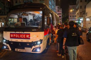 Полицията в Хонконг арестува 82, изземете 9 милиона долара в операция срещу триада
