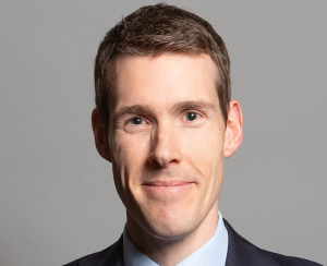 Government vows to strengthen bailiff recruitment