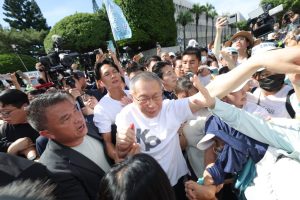 Taiwan Power Broker Ko Wen-je е извън задържането. Какво означава това за опозицията?
