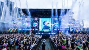 Музикалният фестивал Waterbomb Hong Kong отложи този уикенд поради прогнозата на Typhoon