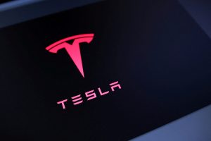По-евтините автомобили на Tesla са изправени пред европейски тест