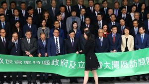 Делегациите на Legco се отклоняват на запад в продължение на 4 години в първи след предаването на Хонконг