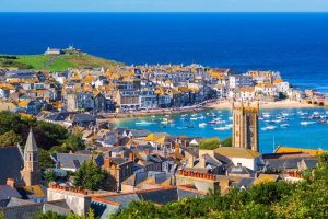 Fine & Country expands into mid-west Cornwall with UK licence