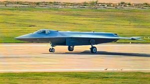 Това ли е нов вид на китайския боец ​​на J-50 Stealth?