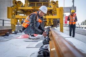 Анхуей започна полагане на коловози към делтата на Яндзъ