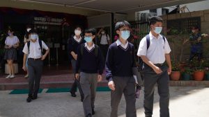 40 получастни училища в Хонконг гледат повече неместни ученици в натиска на образователния център