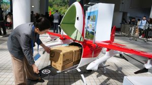 Хонконг ще разработи план за сектор на ниска надморска височина, тъй като фирмите се стремят към експанзия в чужбина