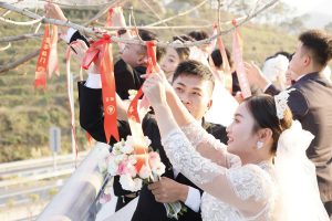 В Гуангдонг се открива зона за почивка на автомагистрала с любовна тематика