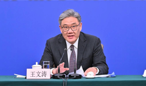 Китай се стреми да увеличи вноса, за да постигне търговски баланс