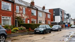 UK rental market shows 4.9% growth as regional patterns diverge