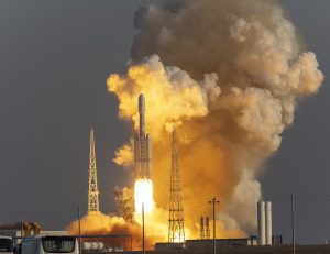 Здравни устройства, изпратени в орбита за космически тестове