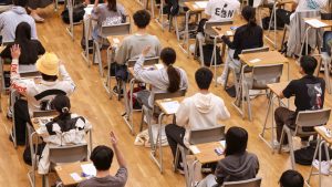 Държавните университети приемат 65 неместни студенти от DSE миналата година, петкратен скок от 2022 г.